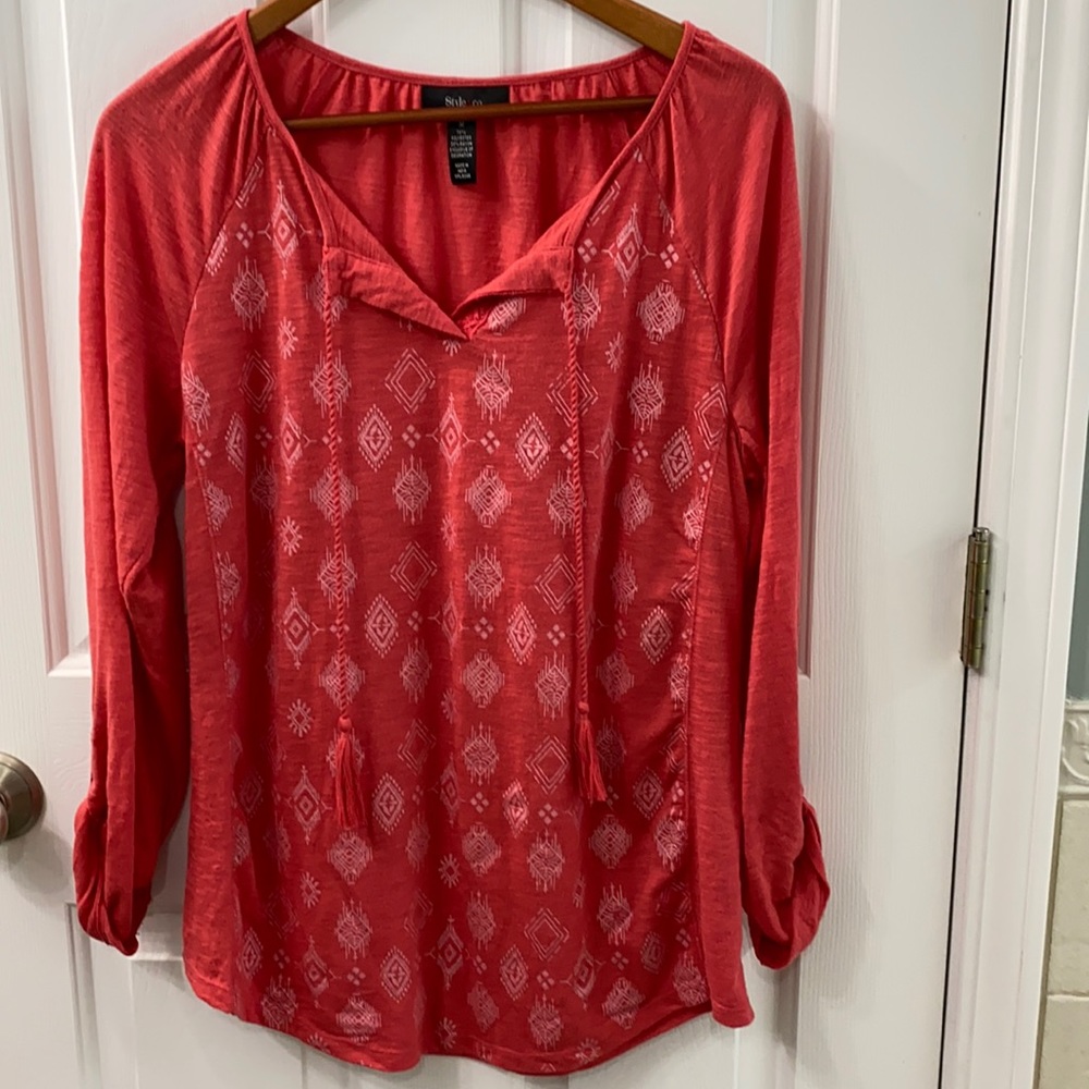 Women’s shirt